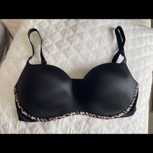 Victoria Secret Push-up Bra 36DD